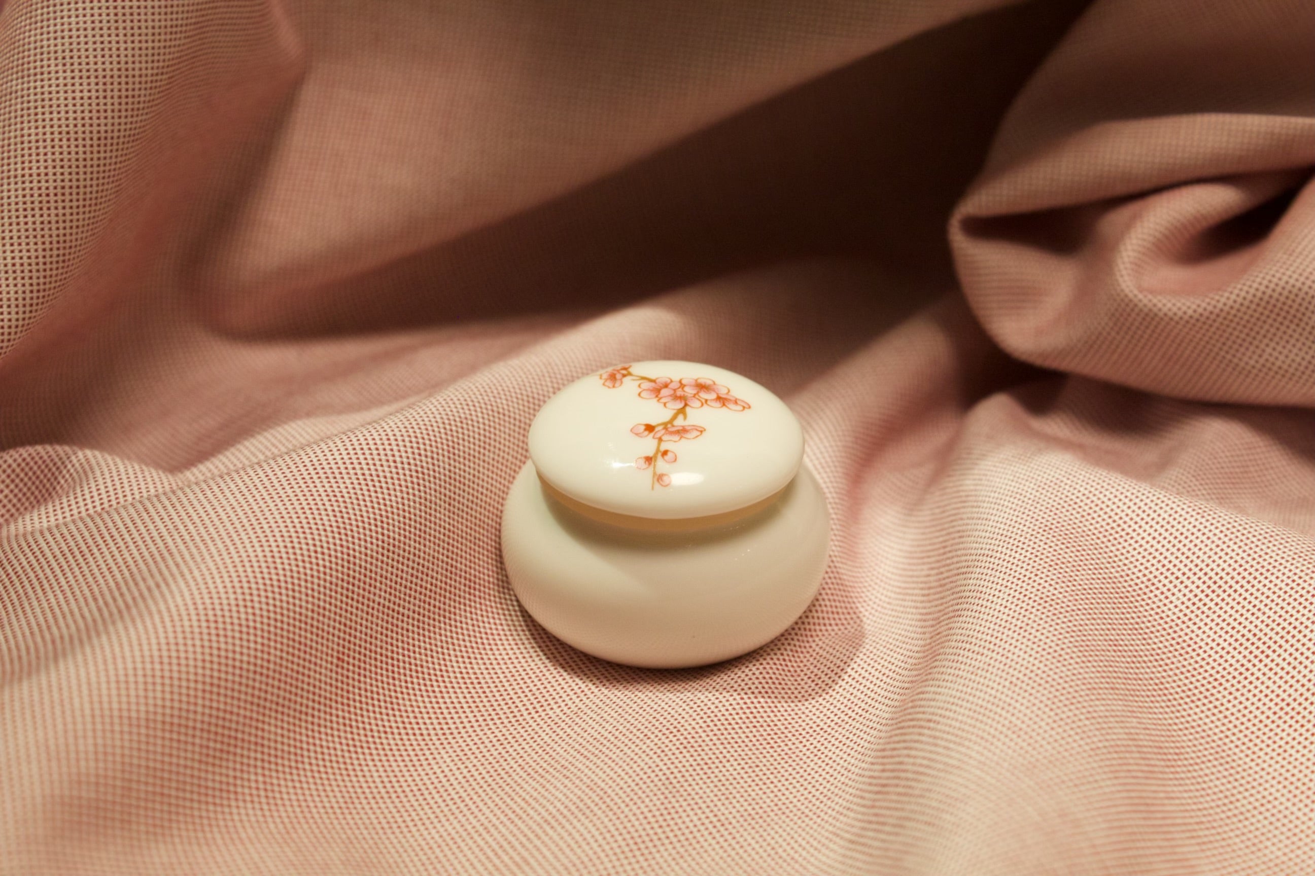 Large Ceramic Jar Solid Perfume